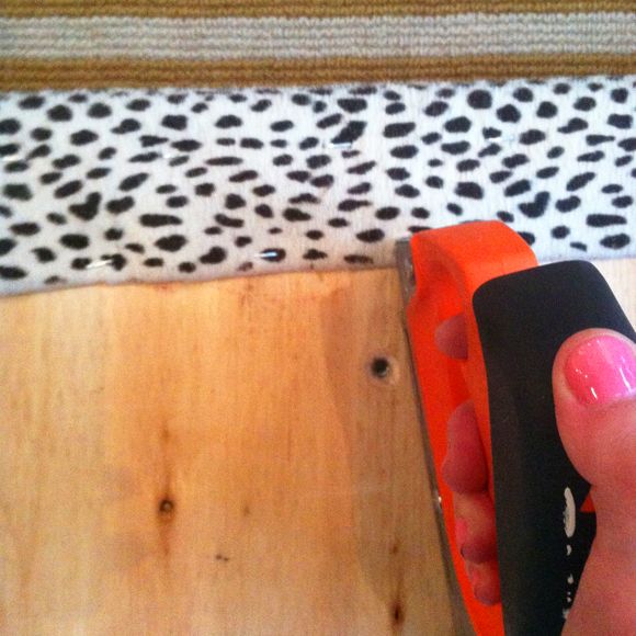 Little Green Notebook How to Upholster Bench Corners